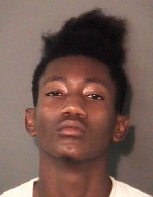 Burglary suspect caught, had machete wound inflicted by boy | iNFOnews.ca