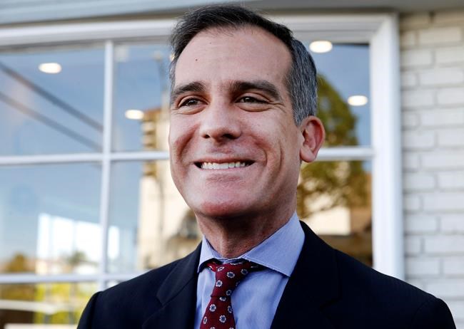 Mayors to Trump: immigration orders meddle with cities | iNFOnews.ca