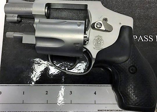 Ex-Mississippi Gov. Barbour arrested with gun at airport | iNFOnews.ca