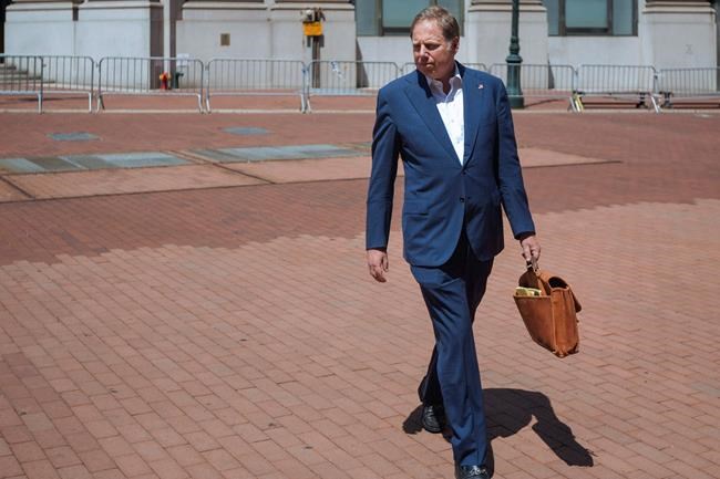 Top Manhattan prosecutor leaves job after standoff with Barr | iNFOnews.ca