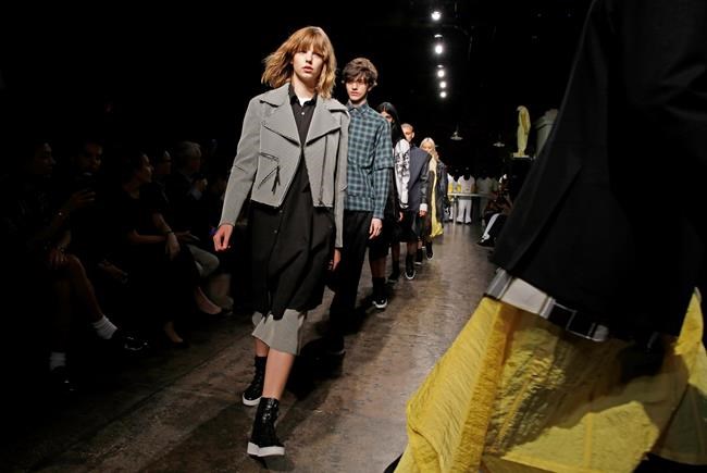 Public School declares in off-calendar show: We need leaders | iNFOnews.ca