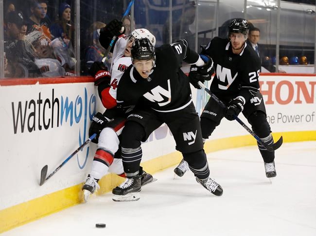 Stone, Smith lead Senators to 6-2 win over Islanders | iNFOnews.ca