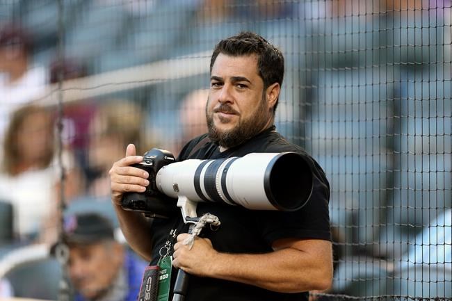 Popular NYC sports photographer dead at 48 from COVID-19 | iNFOnews.ca