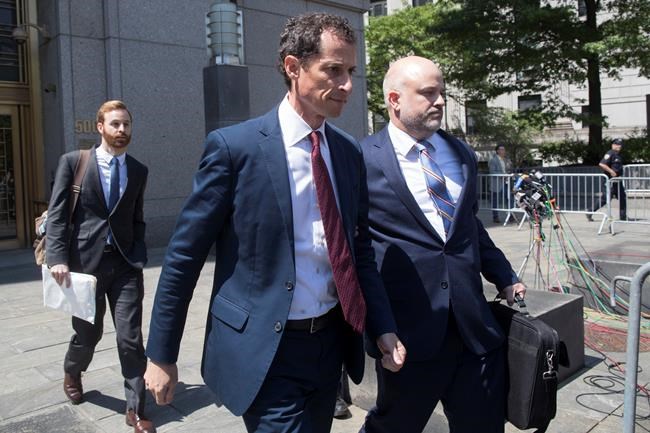 The Latest: Anthony Weiner cries while apologizing in court | iNFOnews.ca