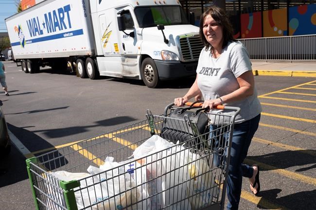 Walmart experiments with AI to monitor stores in real time | iNFOnews.ca