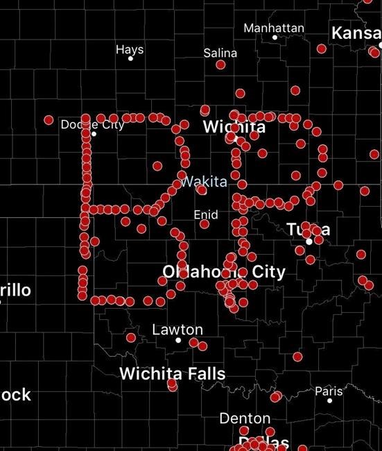 Storm chasers honour "Twister" star with GPS tribute | iNFOnews.ca Storm chasers honour "Twister" star with GPS tribute | iNFOnews.ca