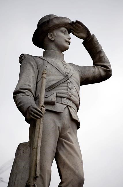Board approves 1 step in moving Ole Miss Confederate statue | iNFOnews.ca