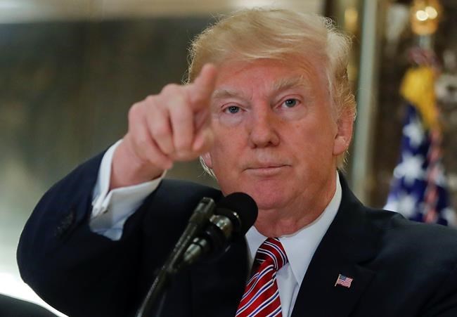Trump says 'we'll see' what happens to his top strategist | iNFOnews.ca CP1139908634