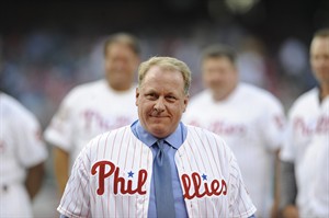 Former Red Sox pitcher Curt Schilling says cancer is in remission and thanks medical team | iNFOnews.ca CP28902360