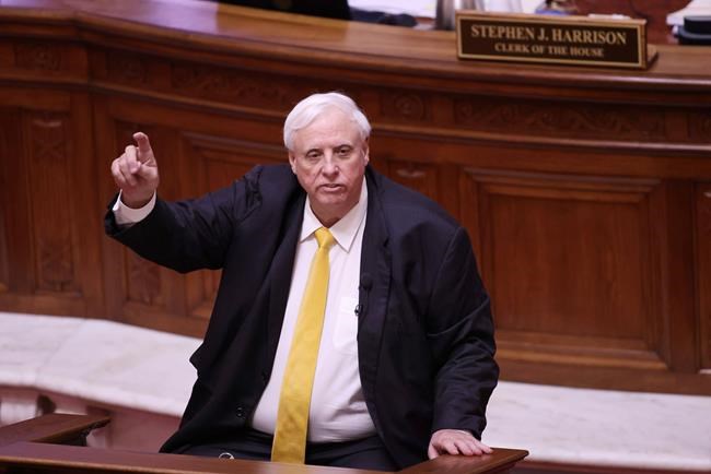 WVa governor agrees to live in government seat, ending case | iNFOnews.ca WVa governor agrees to live in government seat, ending case | iNFOnews.ca