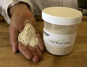Breast-feeding, early or late start on gluten, don't seem to prevent celiac disease in babies | iNFOnews.ca CP30122349