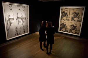 Warhol's portraits of Elvis and Brando, de Kooning sculpture highlight New York art auction | iNFOnews.ca CP30671800
