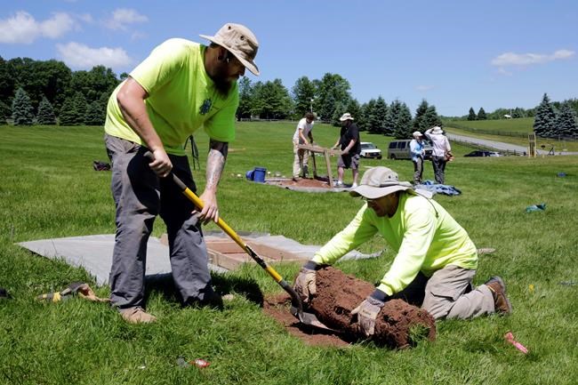 Dig it: Archaeologists scour Woodstock '69 concert field | iNFOnews.ca