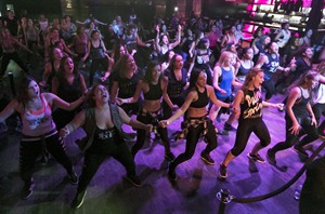 Women's only workout led by ex-Miami Heat dancer puts moves on fitness, self-esteem | iNFOnews.ca CP29939680