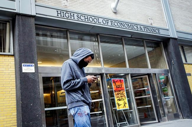 Cuomo clears New York schools statewide to open, carefully | iNFOnews.ca Cuomo clears New York schools statewide to open, carefully | iNFOnews.ca
