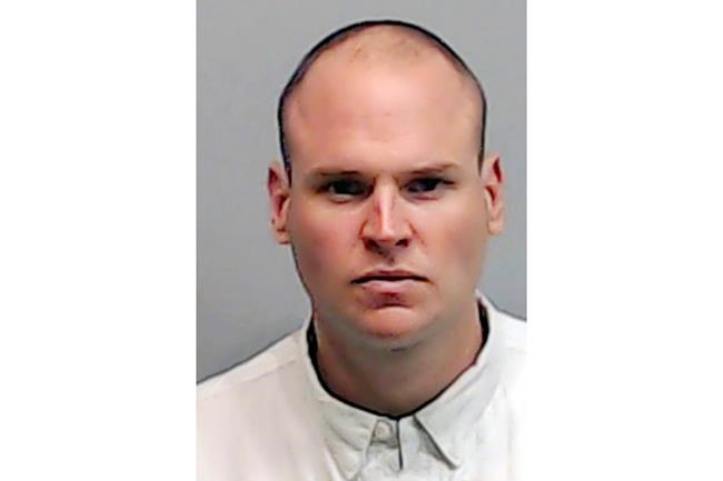 Video shows encounter that led to charge for Atlanta officer | iNFOnews.ca