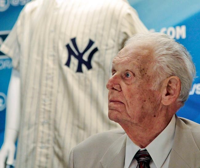 Larsen, who threw only perfect World Series game, dies at 90 | iNFOnews.ca CP1944949584