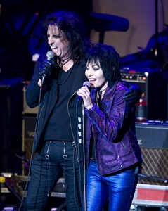 Aging while raging: Punk pioneer Joan Jett relishes rockin' role-model gig | iNFOnews.ca Aging while raging: Punk pioneer Joan Jett relishes rockin' role-model gig | iNFOnews.ca