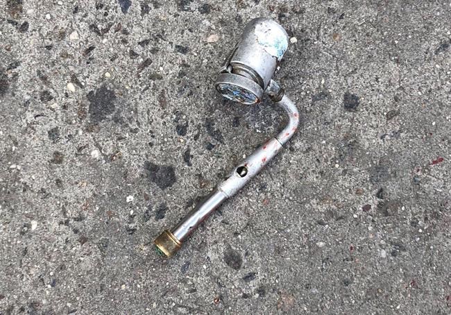 Police killing of pipe-wielding NYC man called legal | iNFOnews.ca CP1098198208