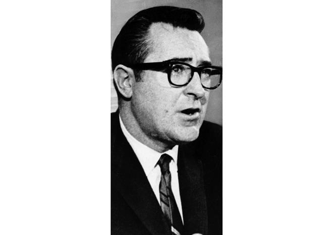 Lawyer, Kennedy friend involved in Chappaquiddick crash dies | iNFOnews.ca Lawyer, Kennedy friend involved in Chappaquiddick crash dies | iNFOnews.ca