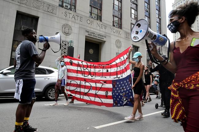 Outrage after NYPD hustles protester into unmarked van | iNFOnews.ca Outrage after NYPD hustles protester into unmarked van | iNFOnews.ca