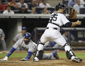 Blue Jays slugger Jose Bautista leaves game in 8th inning with wrist injury | iNFOnews.ca CP19435465