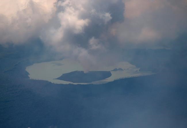 Vanuatu orders evacuation of island with rumbling volcano | iNFOnews.ca