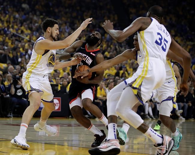 Durant goes down, Warriors hold off Rockets in Game 5 | iNFOnews.ca Durant goes down, Warriors hold off Rockets in Game 5 | iNFOnews.ca