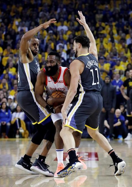 Durant leads the way again, Warriors lead Rockets 2-0 | iNFOnews.ca