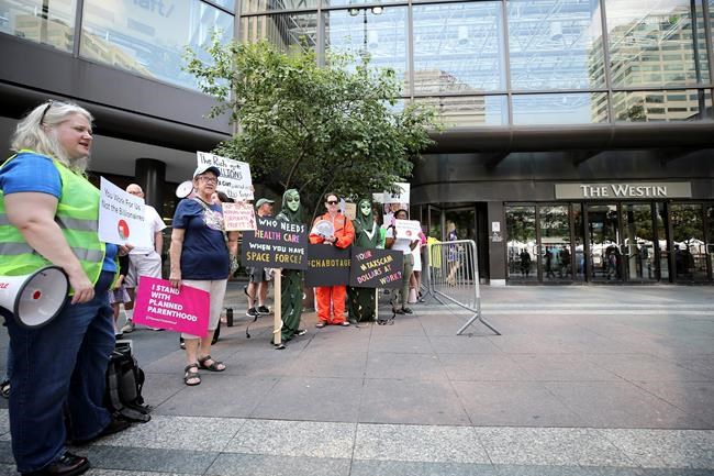 Pence calls for continued support of Republicans in Congress | iNFOnews.ca