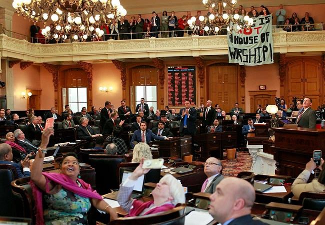 Ohio governor signs ban on abortion after 1st heartbeat | iNFOnews.ca