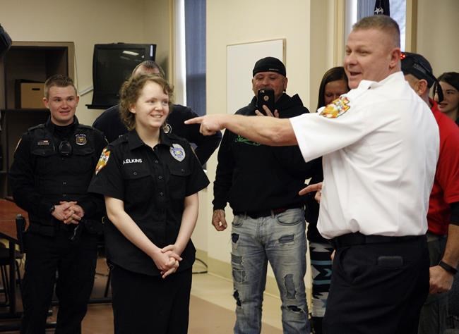 Ohio teen zaps cop with stun gun to fulfil bucket-list wish | iNFOnews.ca