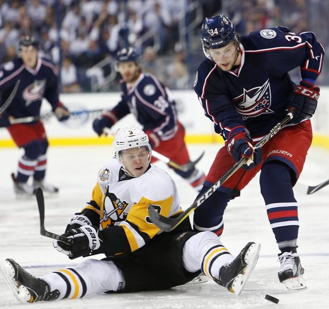 Penguins beat Blue Jackets 5-4 in OT to take 3-0 series lead | iNFOnews.ca