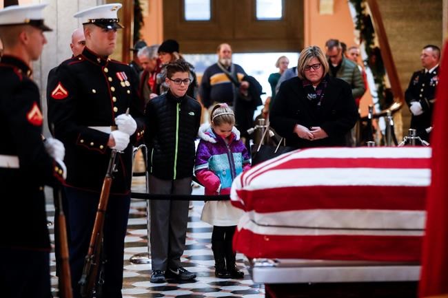 John Glenn lies in honour at Ohio capitol for public goodbye | iNFOnews.ca