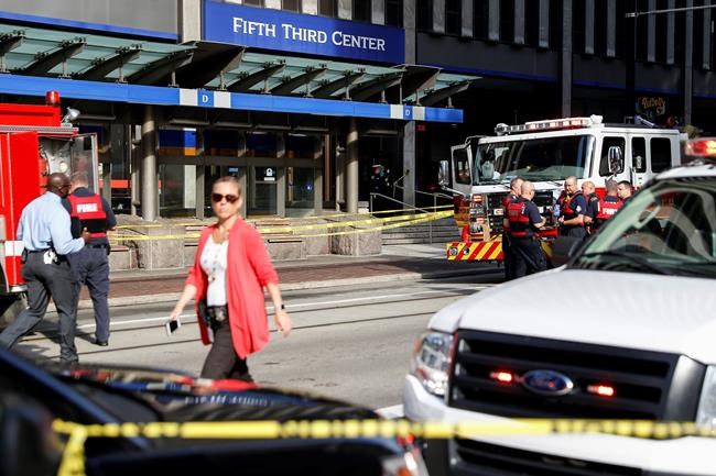Survivors' advice for others touched by shootings: Seek help | iNFOnews.ca CP1101012357