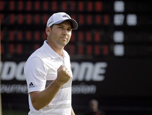 Garcia matches Firestone record with 61 to take lead; Woods struggles to 71 | iNFOnews.ca CP29348579