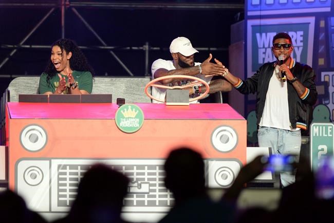 LeBron calls for love, unity before taking swipe at Trump | iNFOnews.ca LeBron calls for love, unity before taking swipe at Trump | iNFOnews.ca