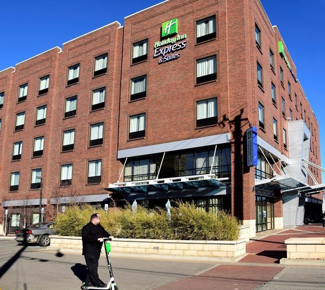 Oklahoma hotels reveal process for lost-and-found items | iNFOnews.ca