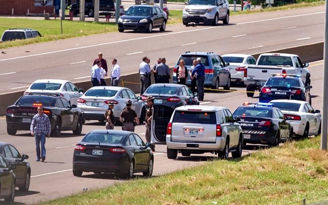 Police kill man after shots fired at vehicles on interstate | iNFOnews.ca