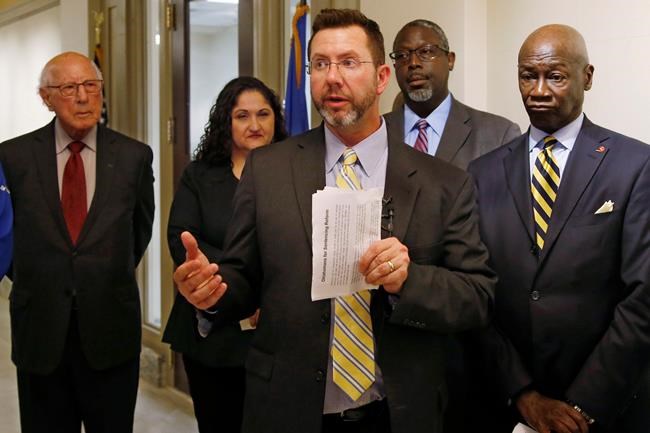 Oklahomans launch new petition to reduce prison population | iNFOnews.ca CP606283734