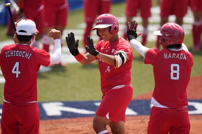 Japan tops Australia in softball as delayed Tokyo Games open | iNFOnews.ca CP1109485445