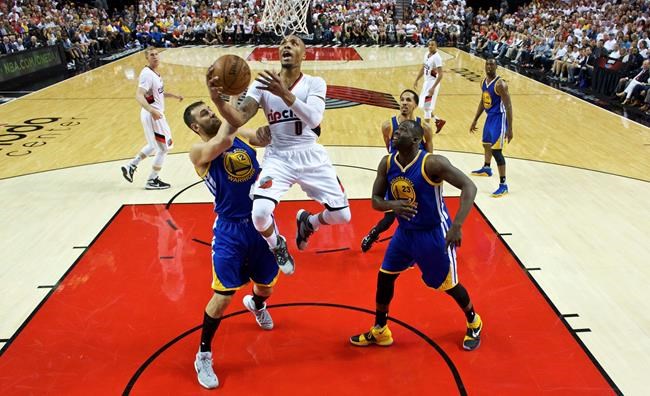 Lillard has 40, Blazers cut Warriors' advantage to 2-1 | iNFOnews.ca Lillard has 40, Blazers cut Warriors' advantage to 2-1 | iNFOnews.ca