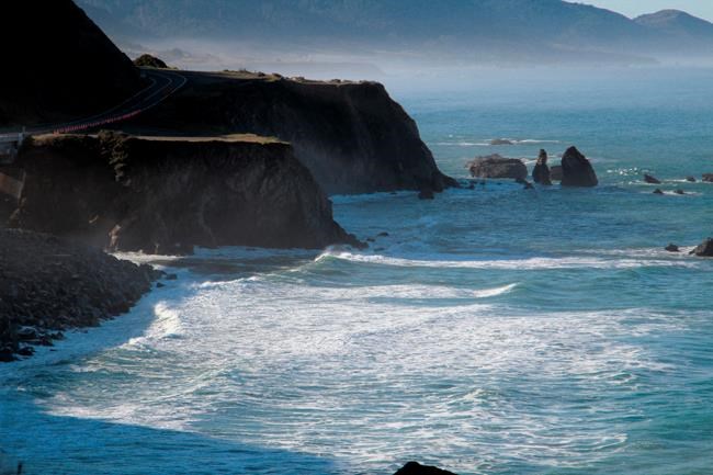 Oregon knew of abuse case against family that went off cliff | iNFOnews.ca