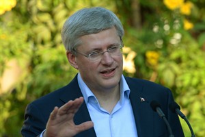 Harper announces $150M in aid for moms and kids during Senegal visit | iNFOnews.ca CP30922279