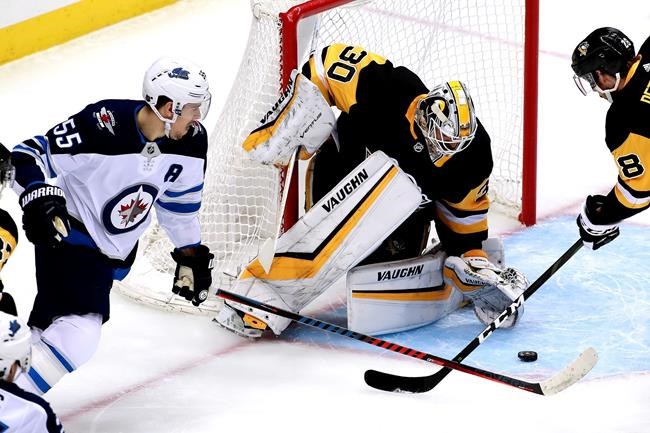 Penguins top Jets 4-0 to run winning streak to 8 | iNFOnews.ca