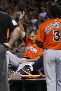 Marlins pitcher Jennings hit in head by liner, acknowledges crowd when carted off field | iNFOnews.ca