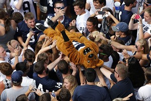 NCAA lifts Penn State's post-season ban for Sandusky scandal, restores scholarships in 2015 | iNFOnews.ca CP29807729