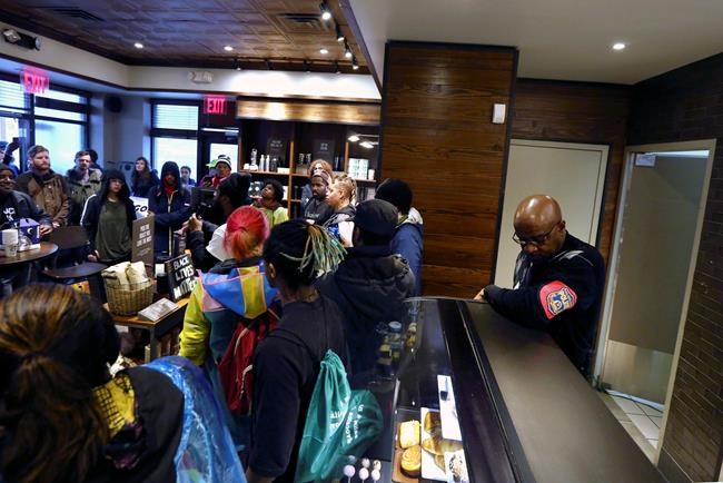The Latest: Mayor says Starbucks 'contrite' over arrests | iNFOnews.ca The Latest: Mayor says Starbucks 'contrite' over arrests | iNFOnews.ca