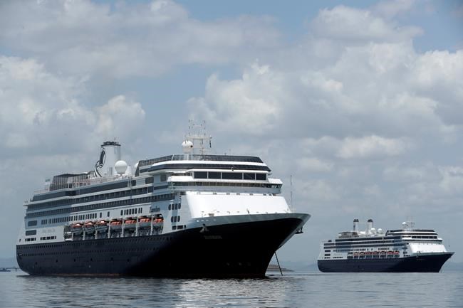 Authority: Stranded ships begin transiting Panama Canal | iNFOnews.ca