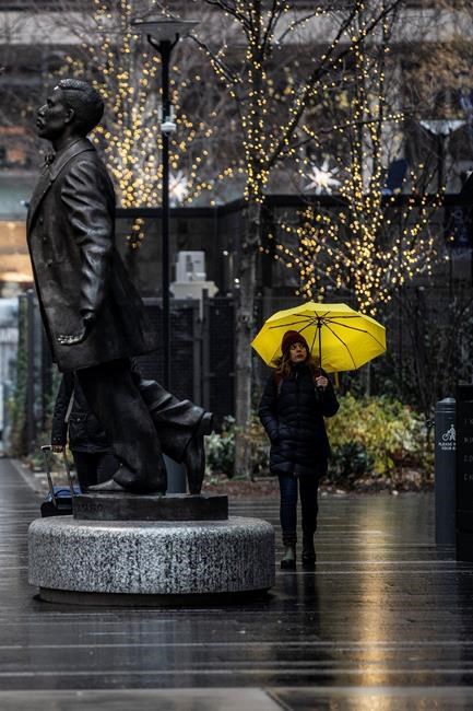 Deadly storm moves cross country taking aim at Northeast | iNFOnews.ca